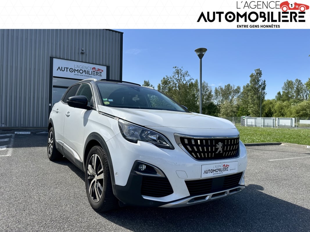 Peugeot 3008 1.5 BLUEHDI ALLURE 130CV — 1
