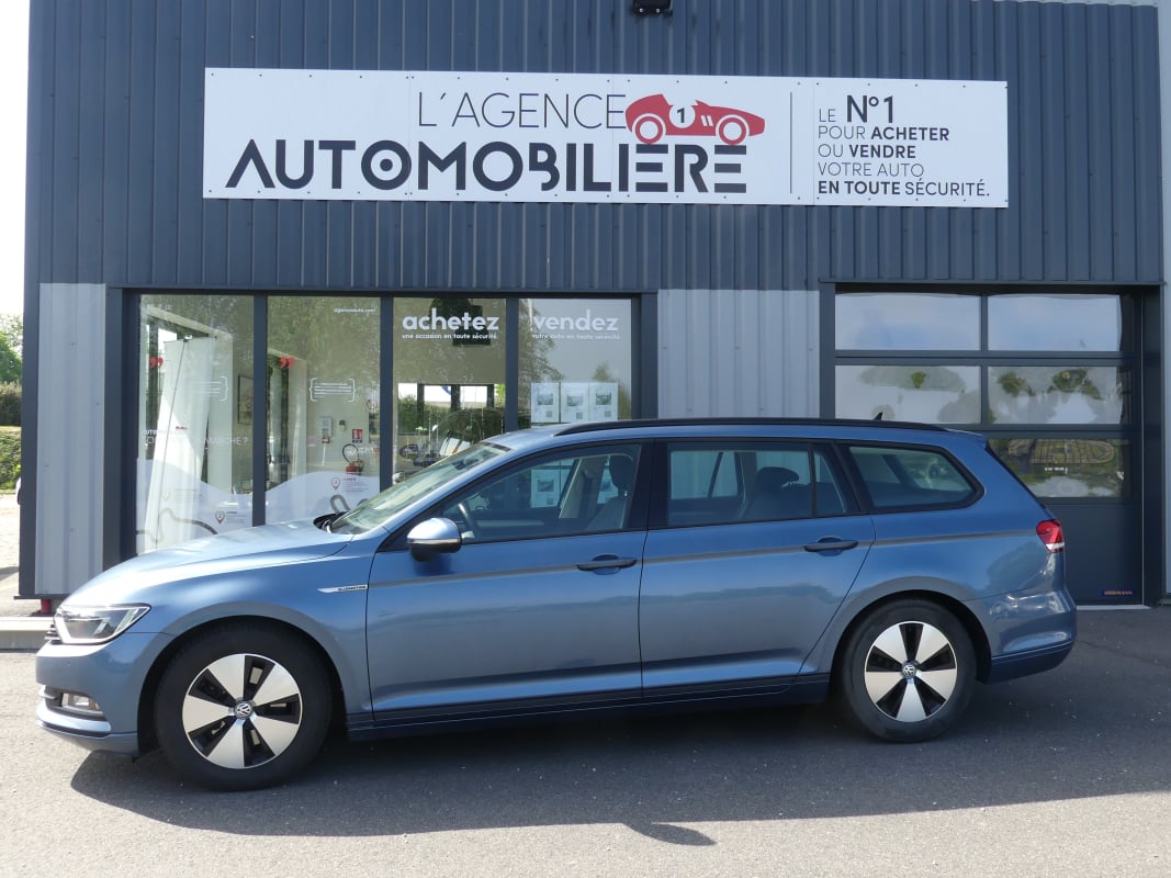 Volkswagen Passat SW TDI 120 CV BLUEMOTION — 2