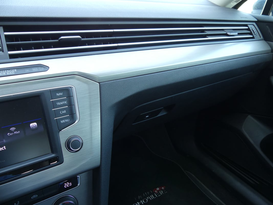 Volkswagen Passat SW TDI 120 CV BLUEMOTION — 27