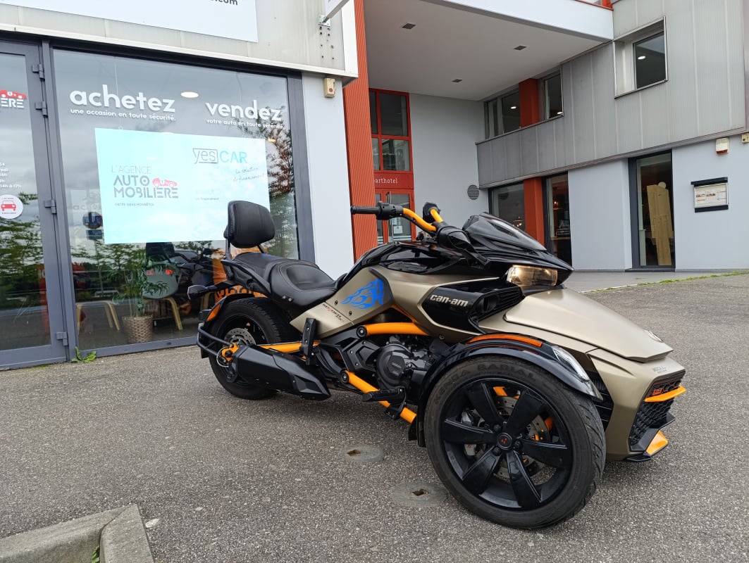CAN-AM Spyder F3-S 1330 cm² 115 cv SPYDER SERIE SPECIALE — 1