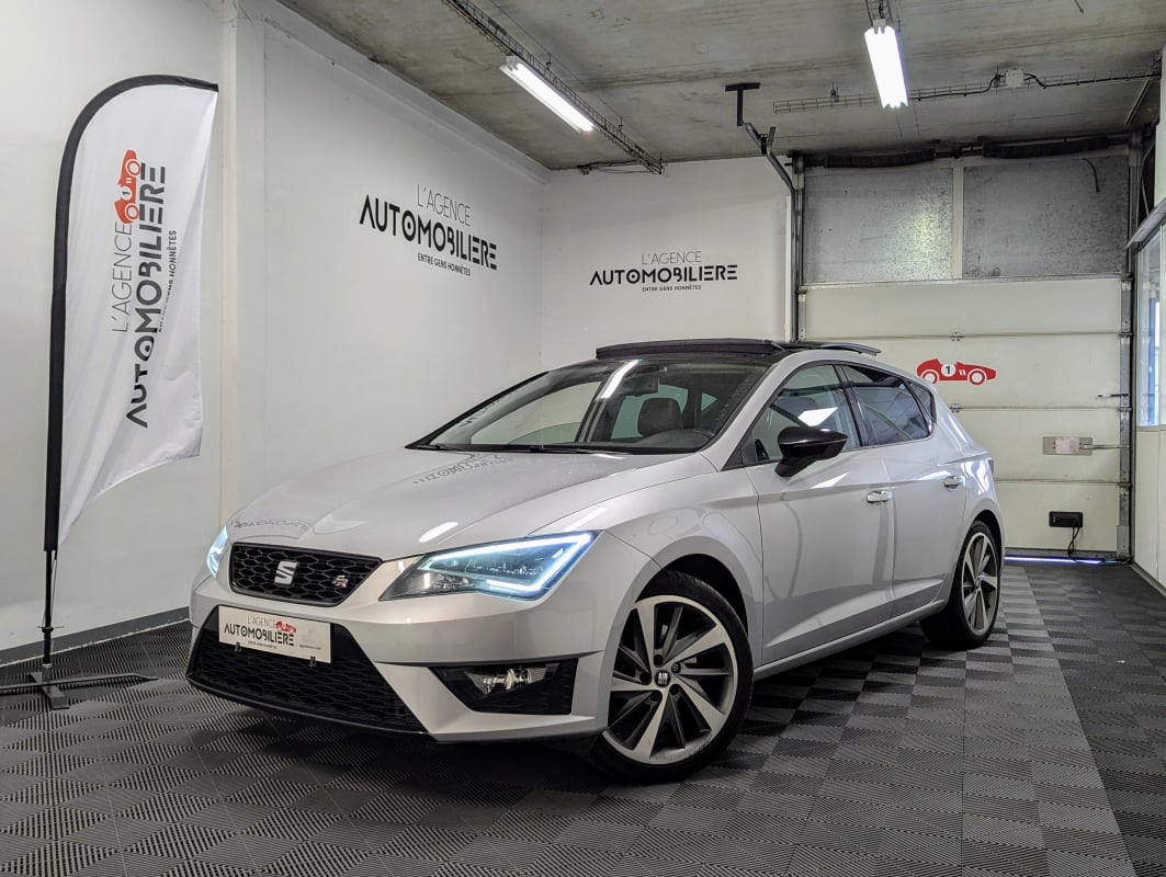 Seat Leon III 2.0 TDI FAP 184 10CV START/STOP FR + TOIT OUVRANT — 1