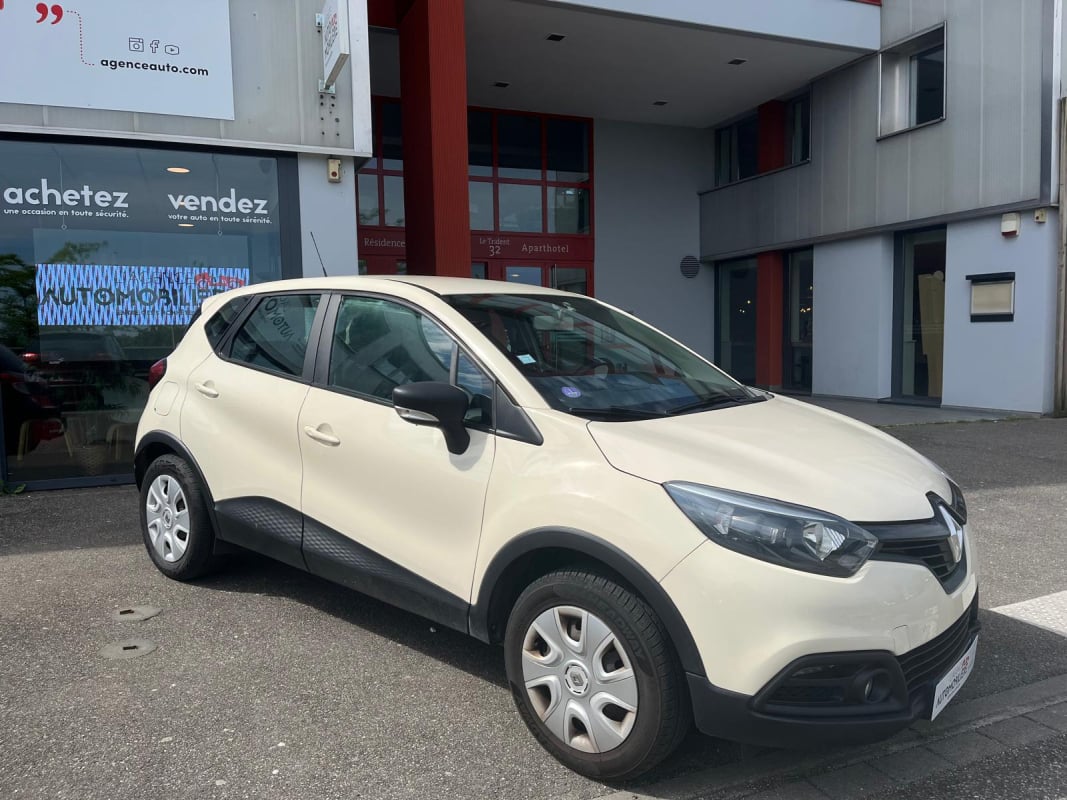 Renault Captur 0.9 TCe eco2 90 cv Energy Life — 1