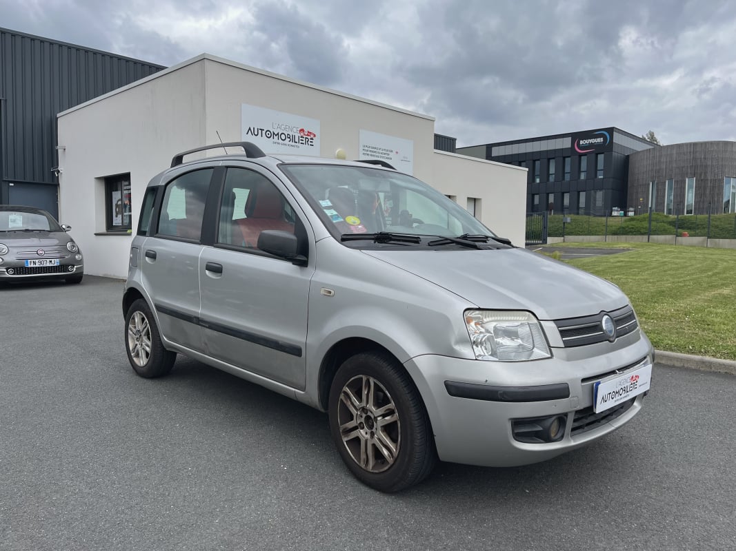 Fiat Panda 1.2L 60CH 5 PORTES — 1