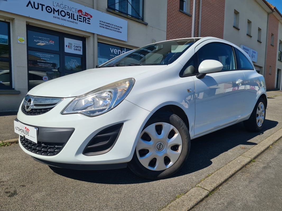 Opel Corsa IV (2) 1.2 TWINPORT 85 EDITION 3P — 1