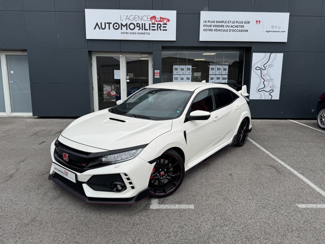 Honda Civic Type R FK8 White championship — 1