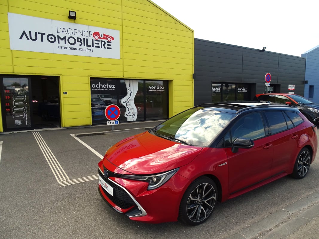 Toyota Corolla Touring Sport 2.0 L 180H 155 ch HYBRID FULL-HYBRID COLLECTION BVA — 1