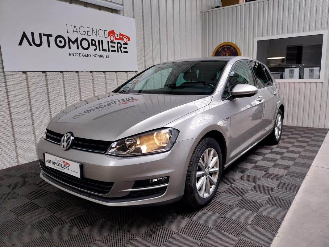 Volkswagen Golf 1.4 TSI 120 LOUNGE — 1