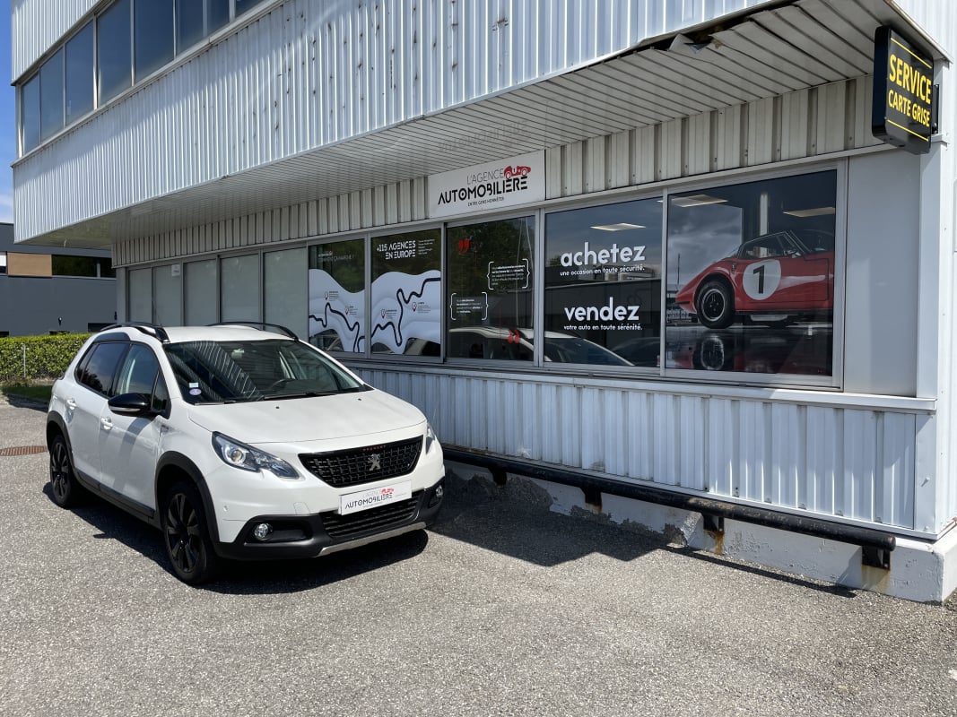 Peugeot 2008 1.2 PureTech 130 CV GT Line BVM6 Entretien Complet Courroie OK - Garantie 12 Mois — 1