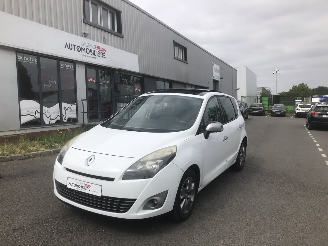 Renault Scenic 1.6 DCI 130 cv TOIT OUVRANT — 1