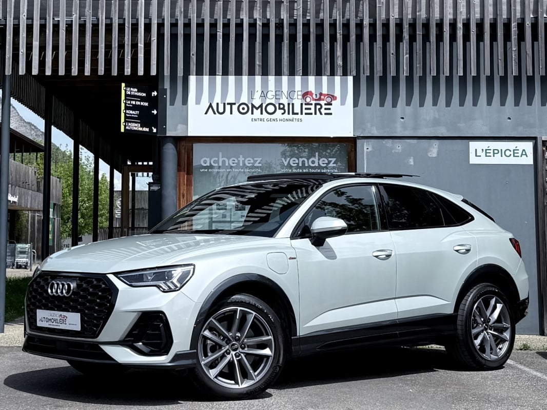 Audi Q3 Sportback 45 TFSIe 245ch S line S tronic / Toit ouvrant — 1
