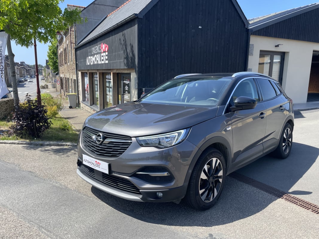 Opel Grandland X 1.2 TURBO 130 DESIGN LINE BVA 8 RAPPORTS — 1
