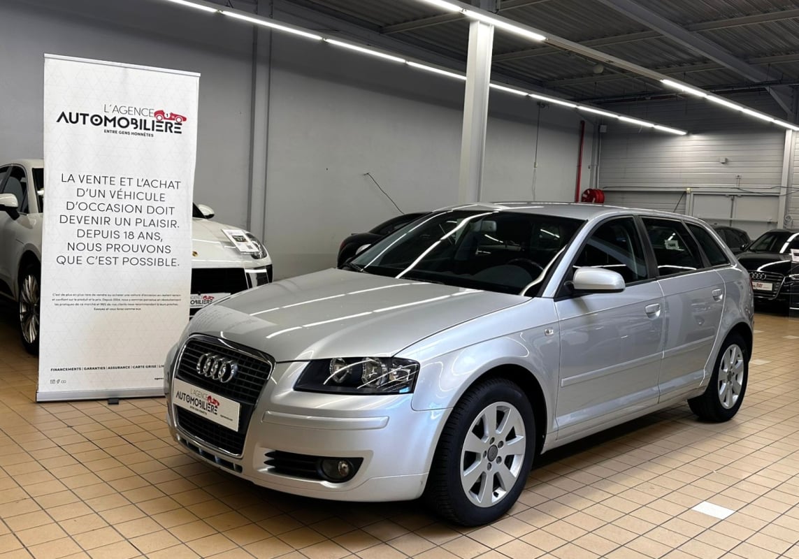Audi A3 1.9 TDI 105 AMBIENTE — 1