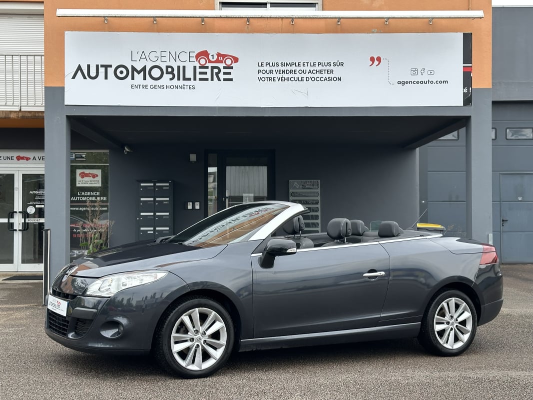 Renault Megane CC 1.9 dCi 130 CV Privilège 1ère main + 4 Jantes et pneus Hiver GPS Radar AV et AR 4 — 1