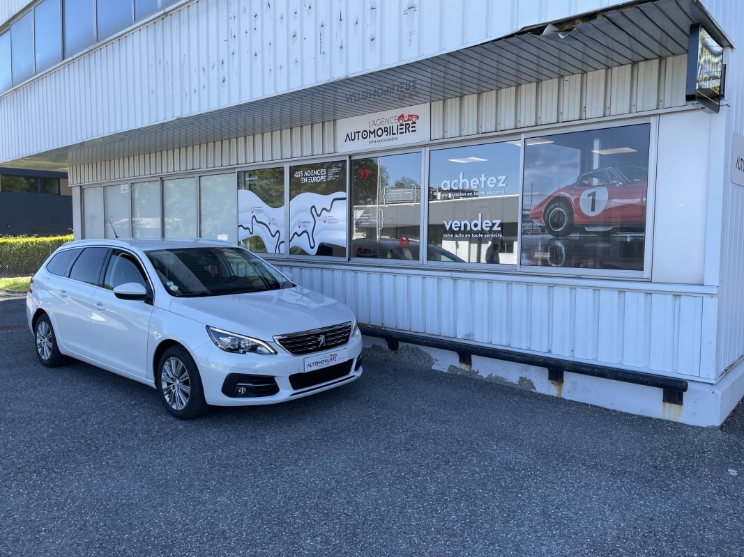 Peugeot 308 SW 1.6 BlueHdi 120 CV Allure S&S BVM6 - Entretien complet — 1