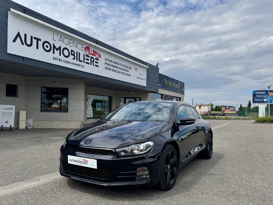 Volkswagen Scirocco 2.0 TSI 180 - Full Black — 1