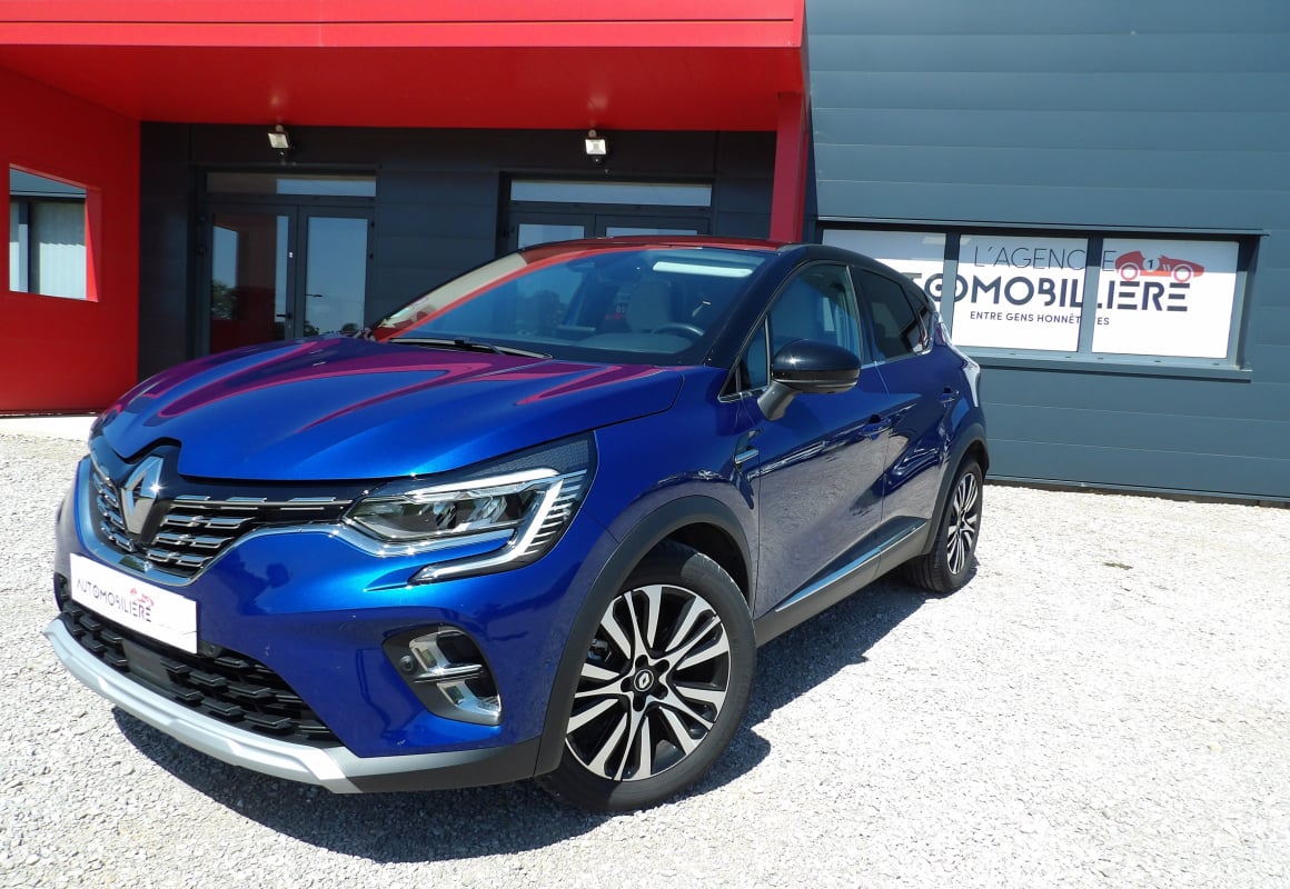 Renault Captur E-Tech full hybrid 145 Iconic — 1