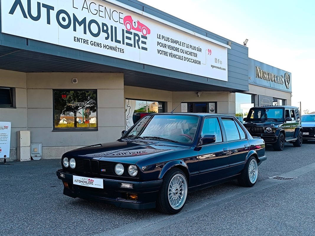 BMW Série 3 E30 320i 129 CV — 1