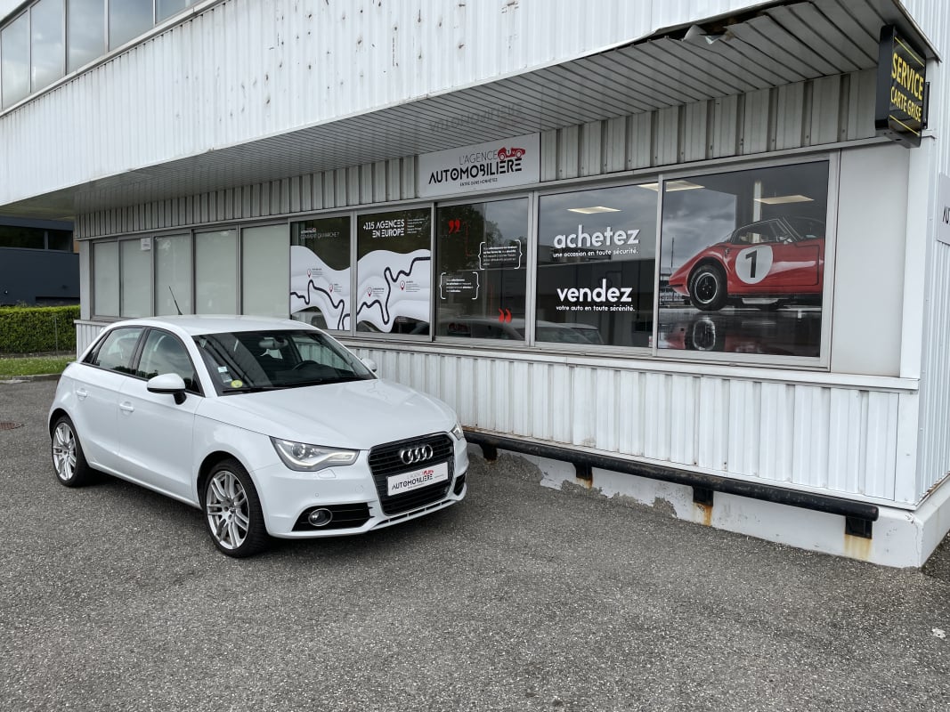 Audi A1 Sportback 1.6 TDI 105 CV 1ERE MAIN BVM5 Ambition luxe Entretien complet - Garantie 12 Mois — 1