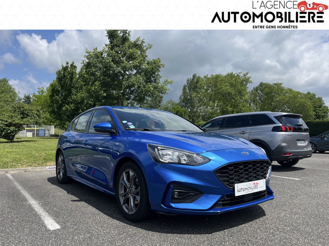 Ford Focus 1.5 ECOBOOST ST-LINE 150CV — 1