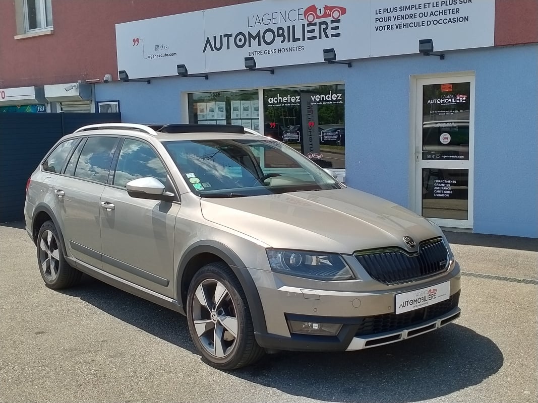 Skoda Octavia Combi 2.0 TDI 184CH CR FAP SCOUT DSG6 4X4 — 1