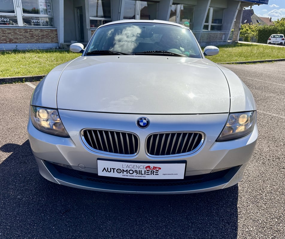 BMW Z4 Z4 Coupé E86 3.0si Boîte Auto /Faible Kilométrage /Cuir Dream Red — 2