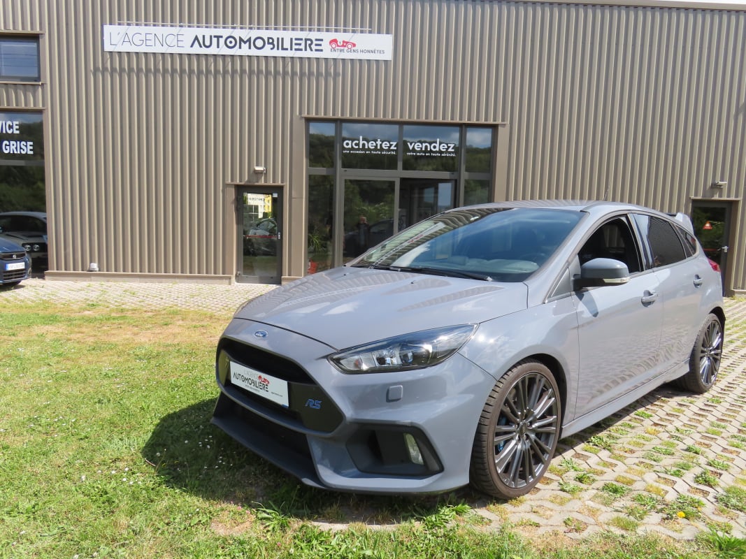 Ford Focus RS 2.3 350Cv — 1
