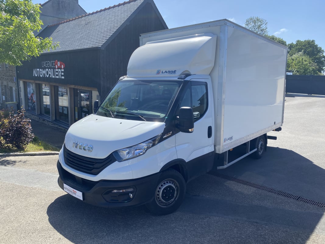 Iveco Daily 35S16 160cv Hi-Matic Caisse meuble 20m3 + Hayon — 1