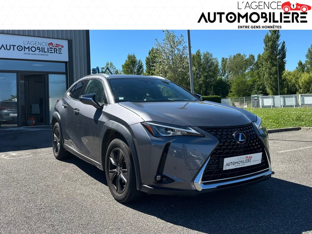 Lexus UX 250h 2WD Luxe 8.0 CV - Toit ouvrant - — 1
