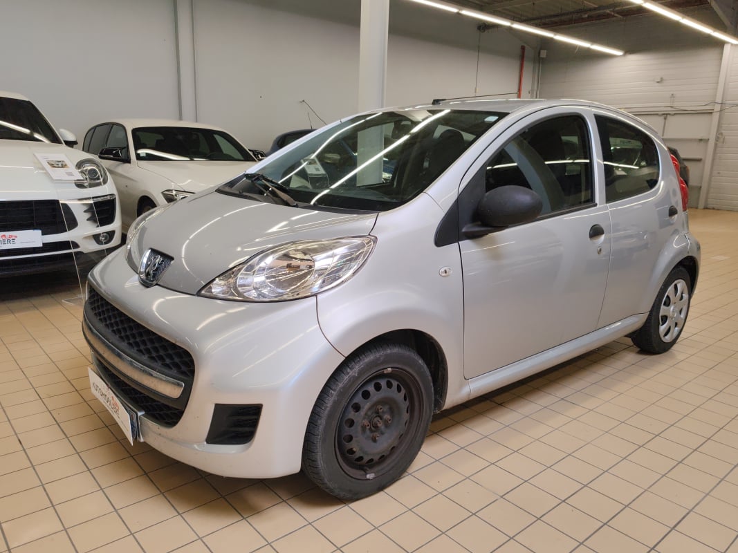 Peugeot 107 1.0 12v urban — 1