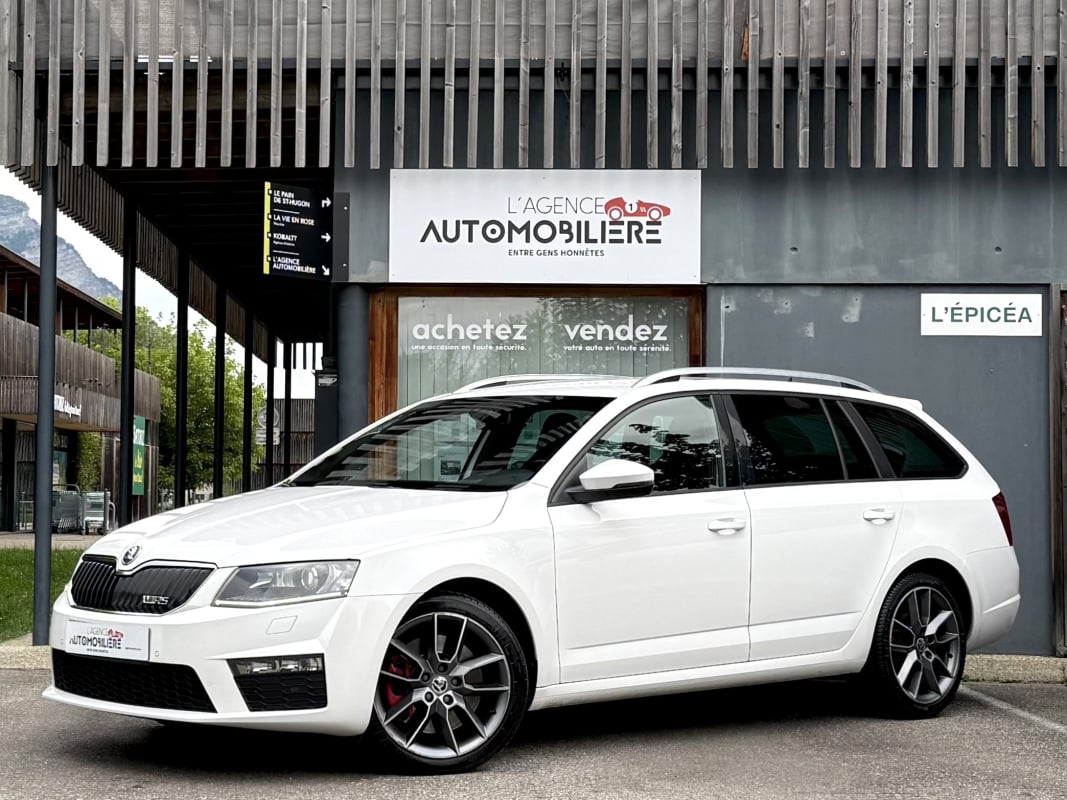 Skoda Octavia Combi RS 2.0 TDi 184ch DSG - Sièges chauffants AV & ARR — 1