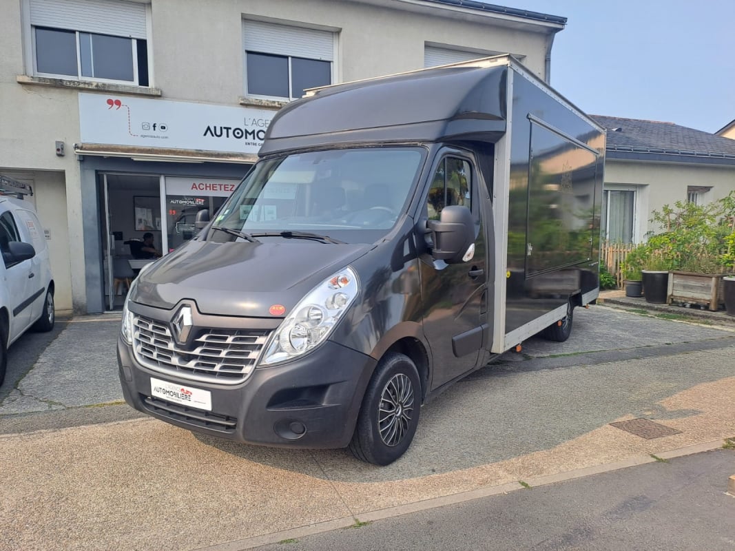Renault Master III Phase 2  2.3 dCi 130 cv - Foodtruck