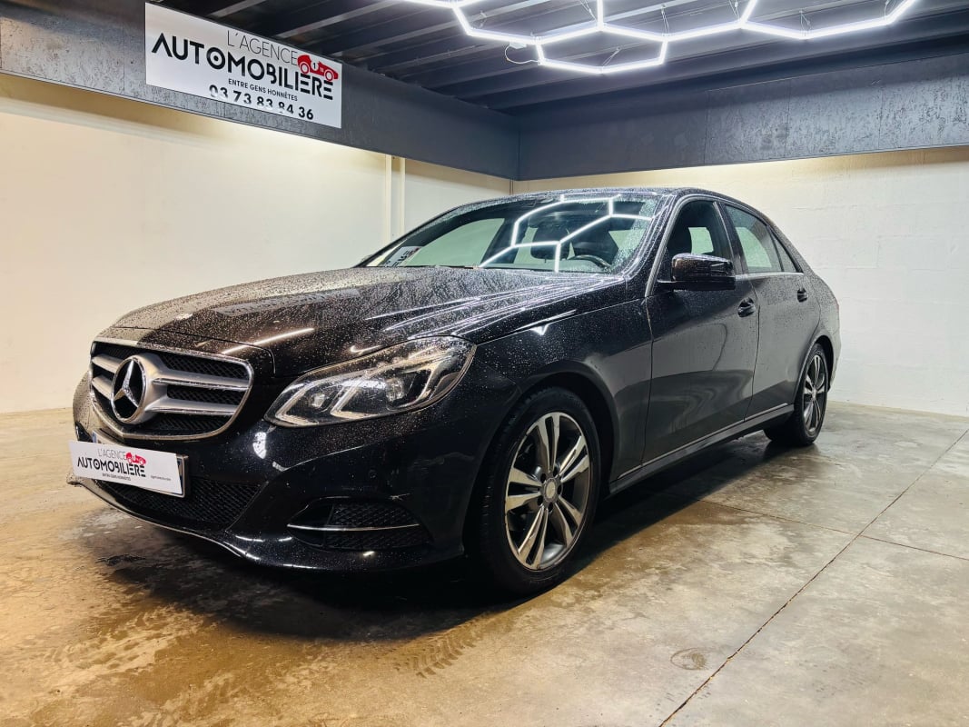 Mercedes-Benz Classe E II 220 CDi 2.1L CDI BlueEFFICIENCY 9G-TRONIC 170 cv — 1