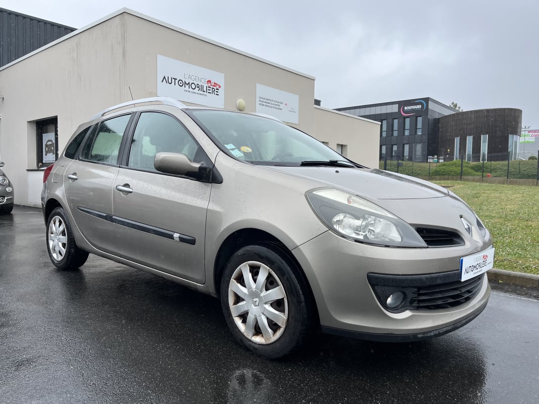 Renault Clio III ESTATE 1.5 DCI 85 DYNAMIQUE — 1