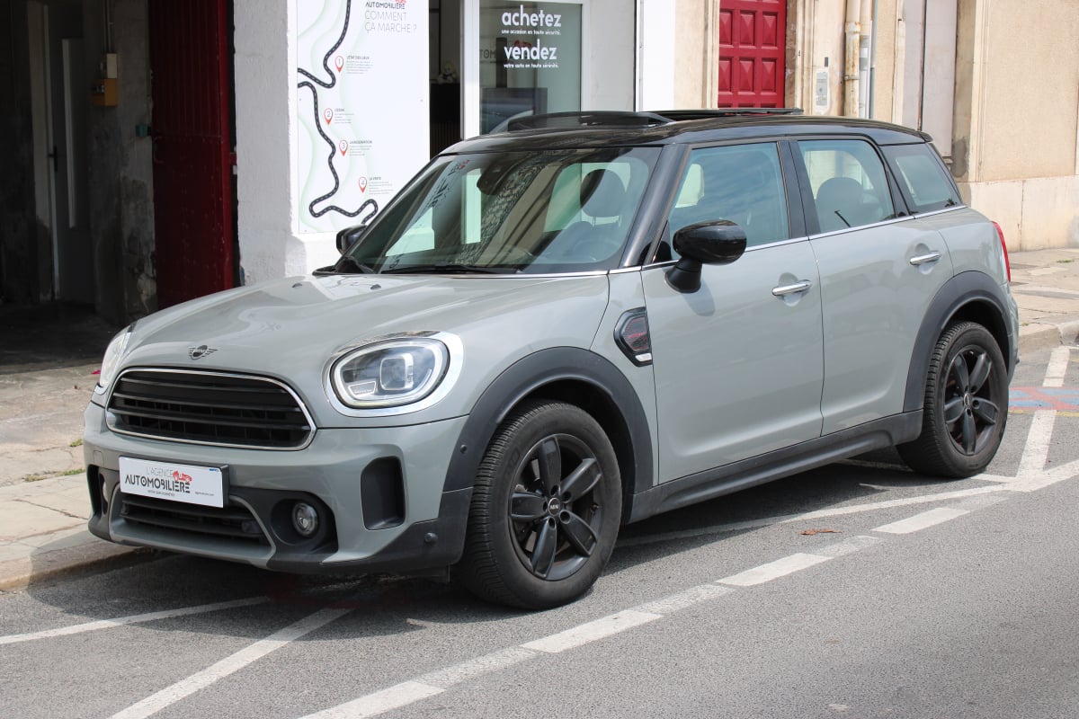 Mini Countryman 1.5 135 COOPER NORTHWOOD ( Toit ouvrant panoramique, Caméra de recul, Moteur à chaîne ) — 1