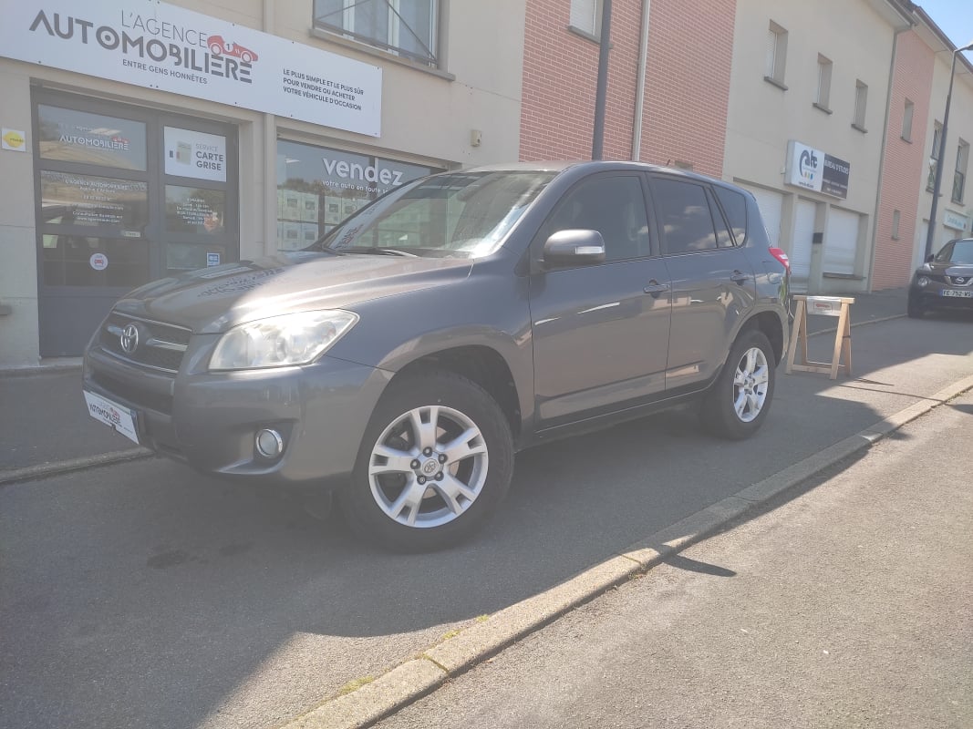 Toyota RAV4 150 D-4D LE CAP 2WD — 1
