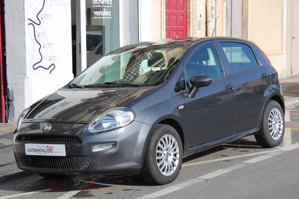 Fiat Punto 1.2 70 EASY ( Distribution changée, GPS, Bluetooth ... ) — 1