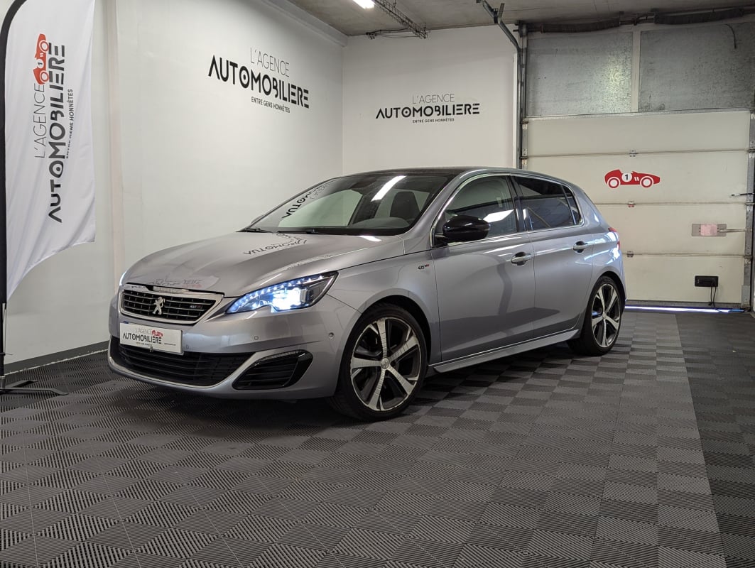 Peugeot 308 2.0 BLUEHDI 180 S&S GT AUTO + TOIT PANO — 1