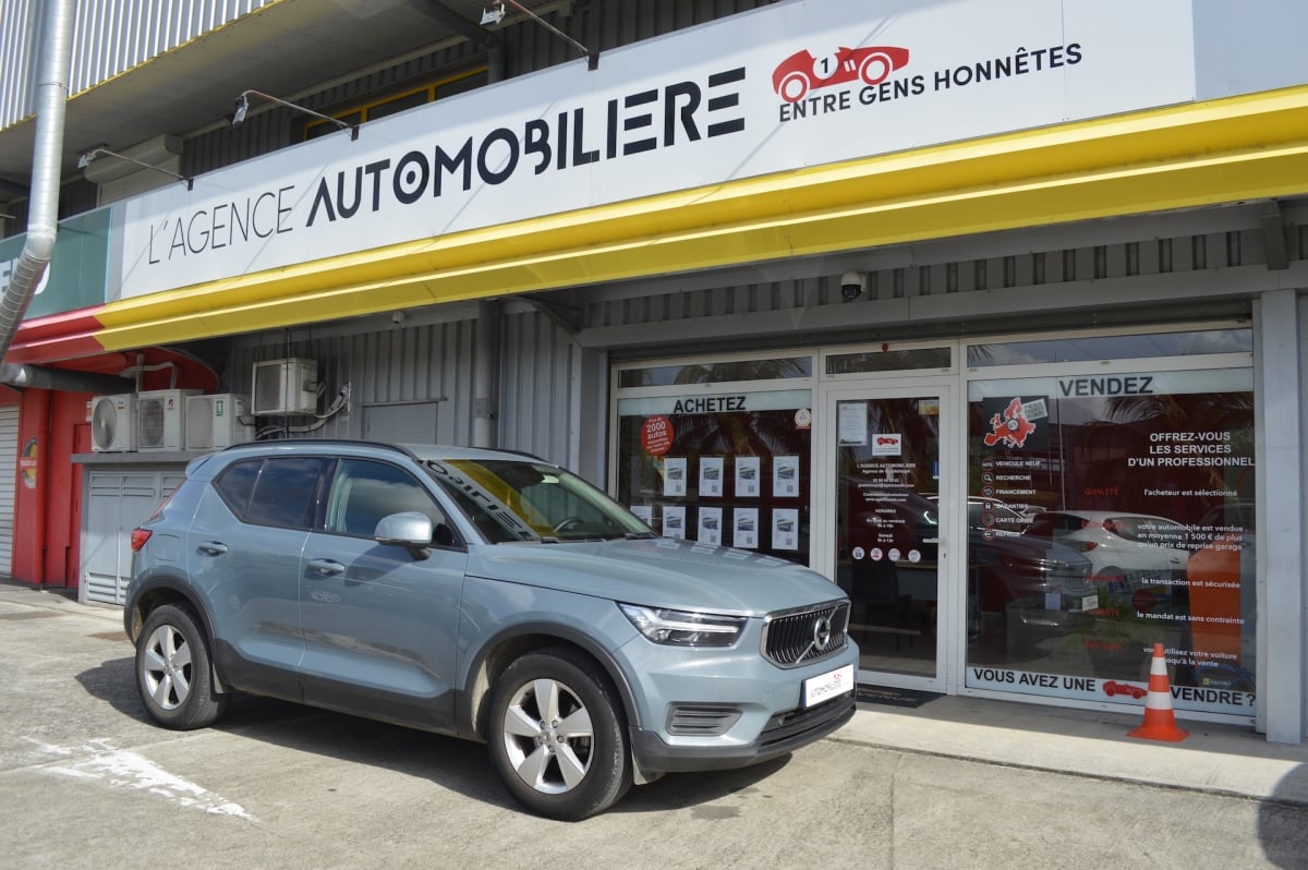 Volvo XC40 XC40 — 1