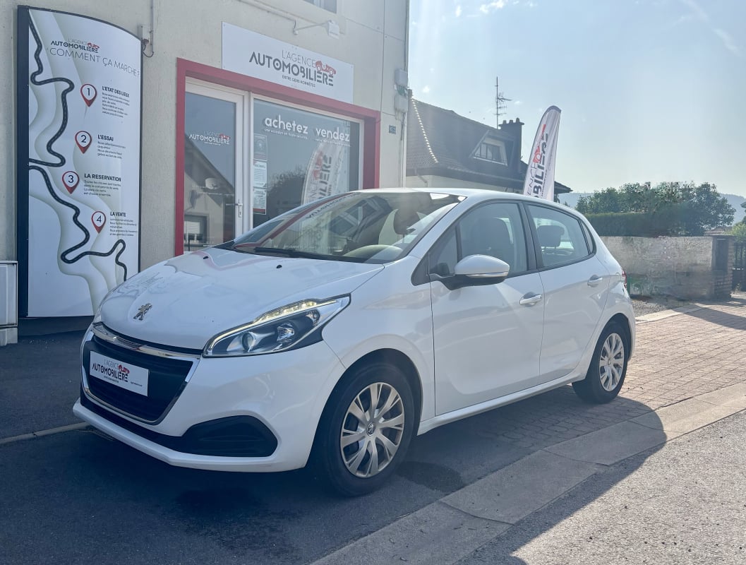 Peugeot 208 Phase 2 1.6 Blue HDi 75 cv ACTIVE TVA récupérable — 1