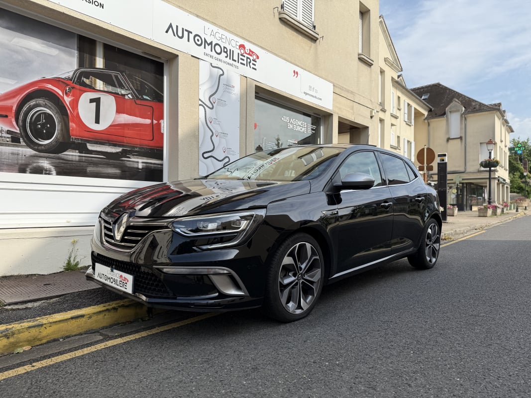 Renault Megane Renault Mégane IV Berline TCe 140 FAP GT-Line — 1