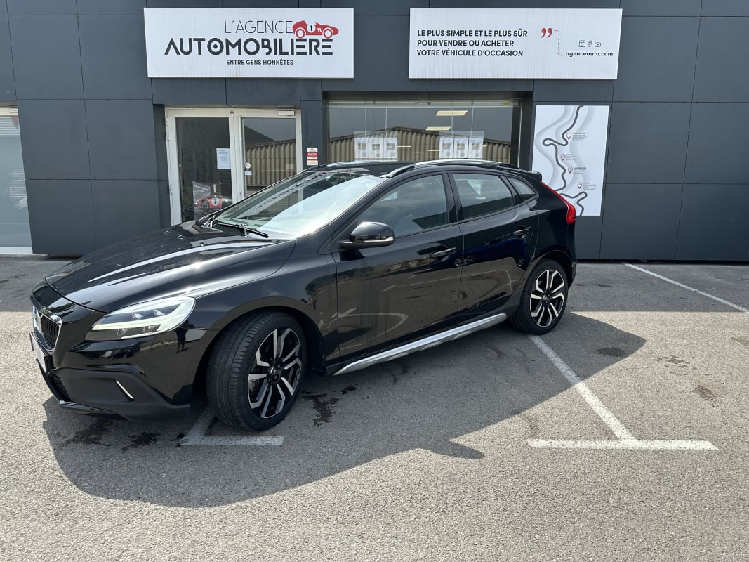 Volvo V40 Cross Country T3 152cv BVA Geartronic — 1