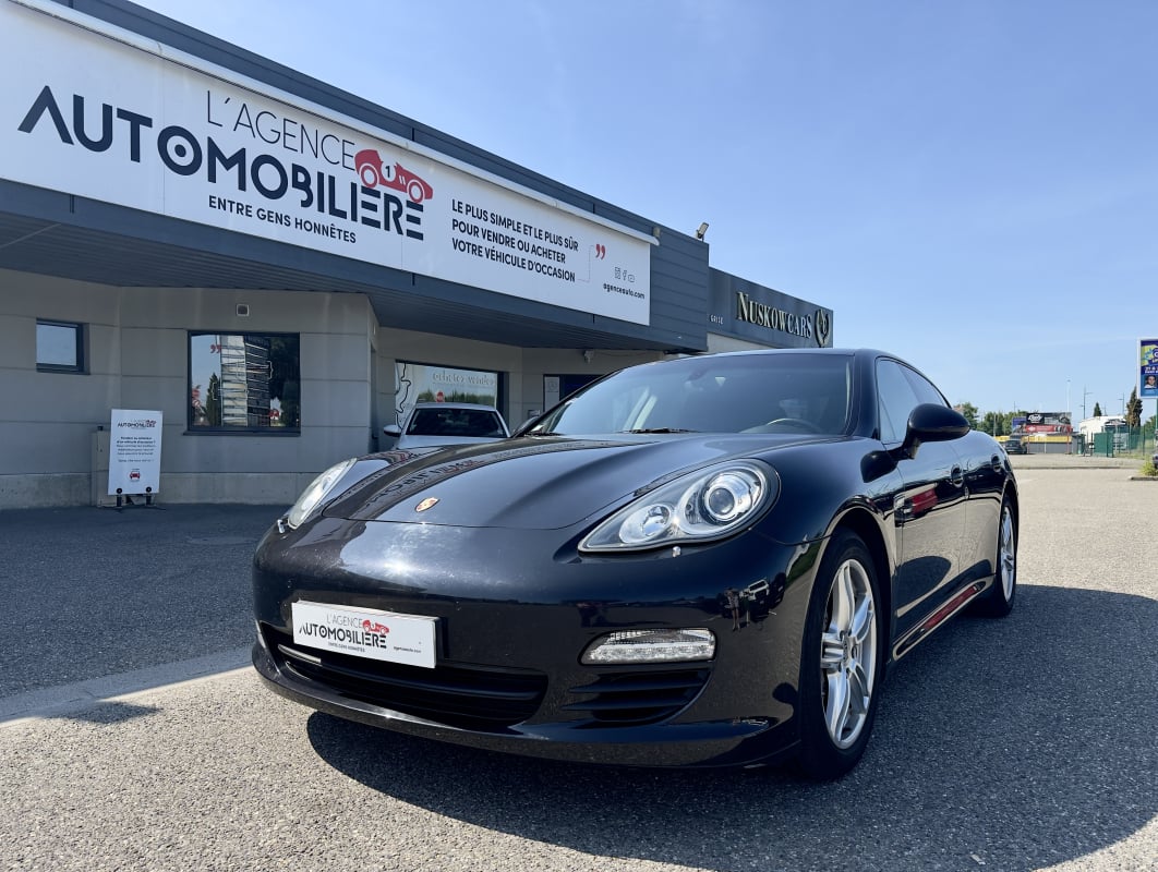 Porsche Panamera 3.0 24V V6 TURBO — 1