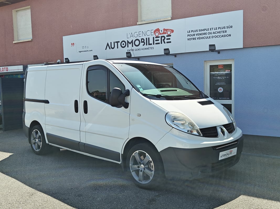 Renault Trafic II Fourgon L1H1 1000 2.0 DCI 115 Confort VAN — 1