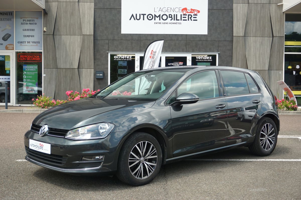 Volkswagen Golf VII 1.6 TDI 110 ch Allstar Attelage — 1