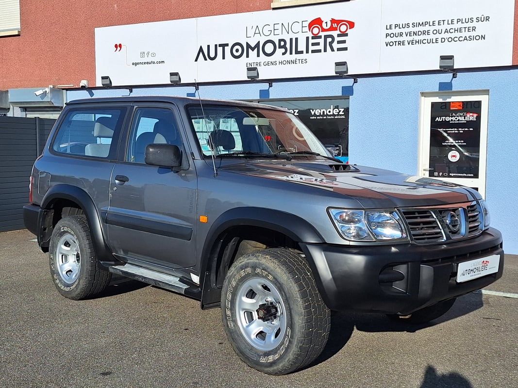 Nissan Patrol GR 3.0 DI 160 cv 3P — 1
