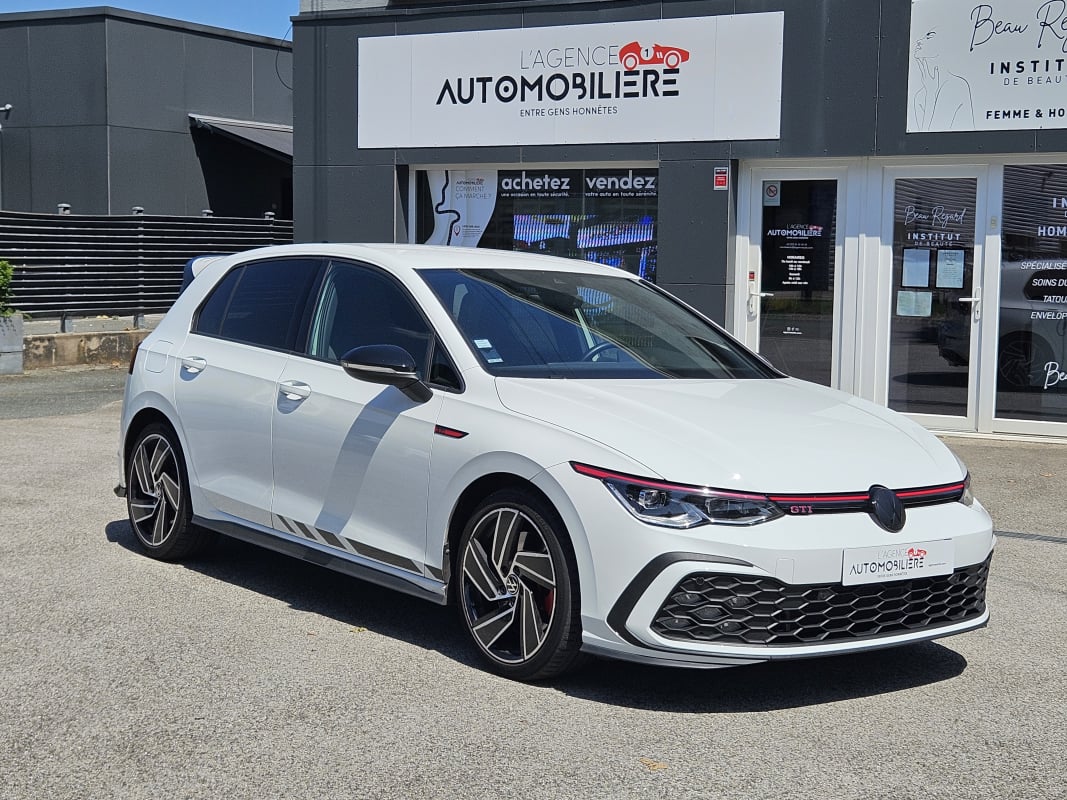 Volkswagen Golf 2.0 245 CV GTI DSG7 GTI — 1