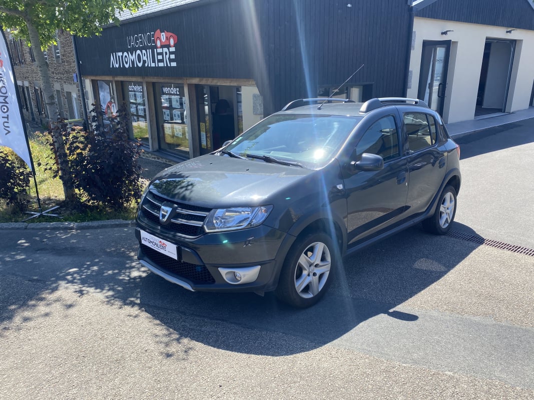 Dacia Sandero 1.5 DCI 90 CH PRESTIGE — 1