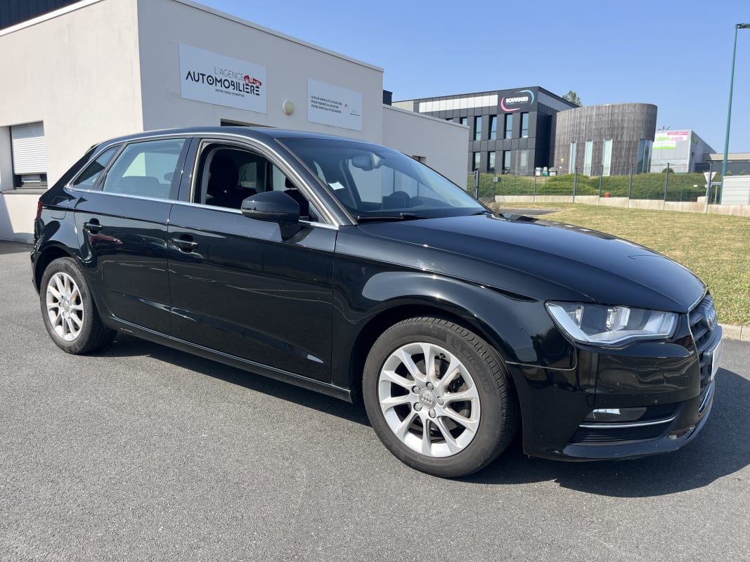 Audi A3 Sportback 1.6L TDI 110CH BUSINESS LINE NOIR/GARANTIE 6 MOIS — 1