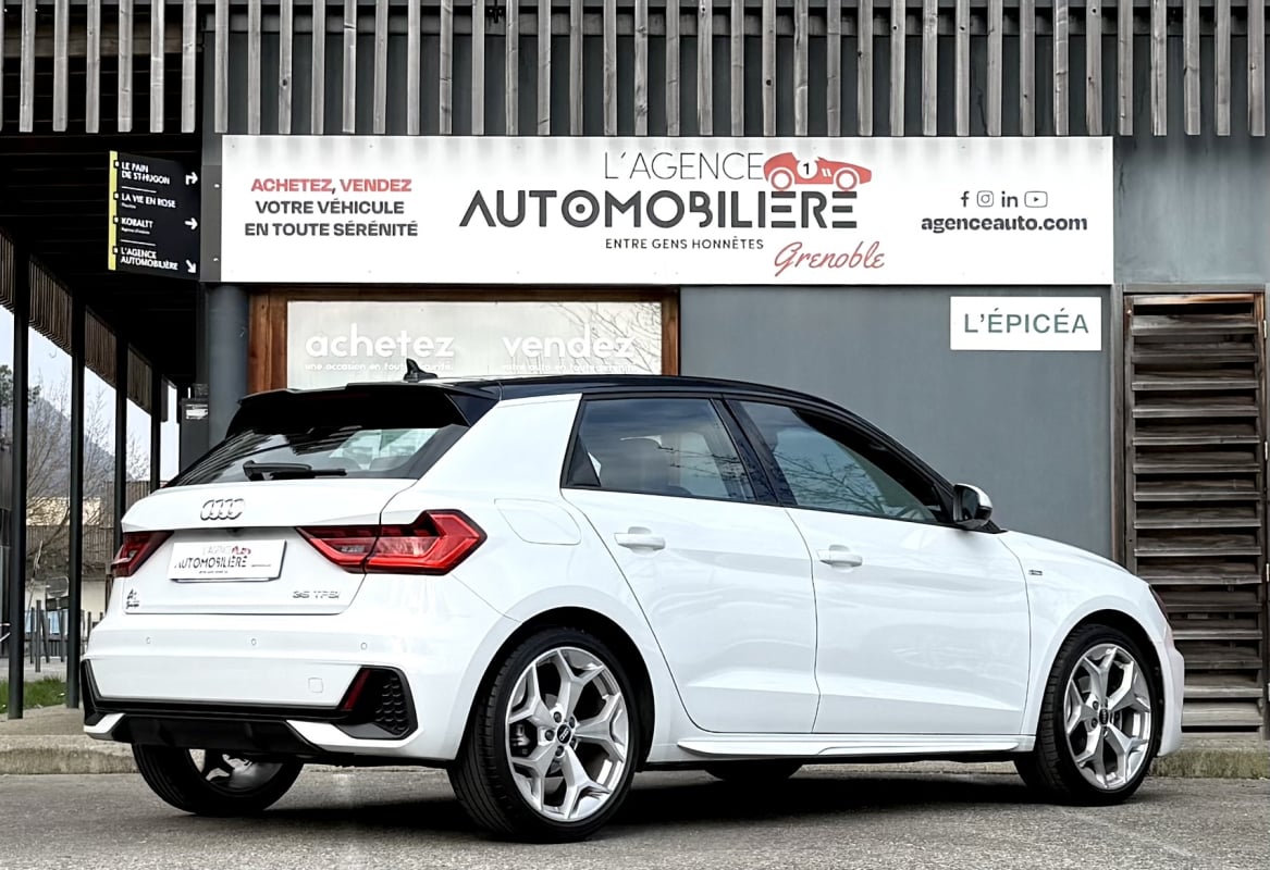 Audi A1 Sportback 35 TFSi 150ch S-line S-tronic / Origine France — 2