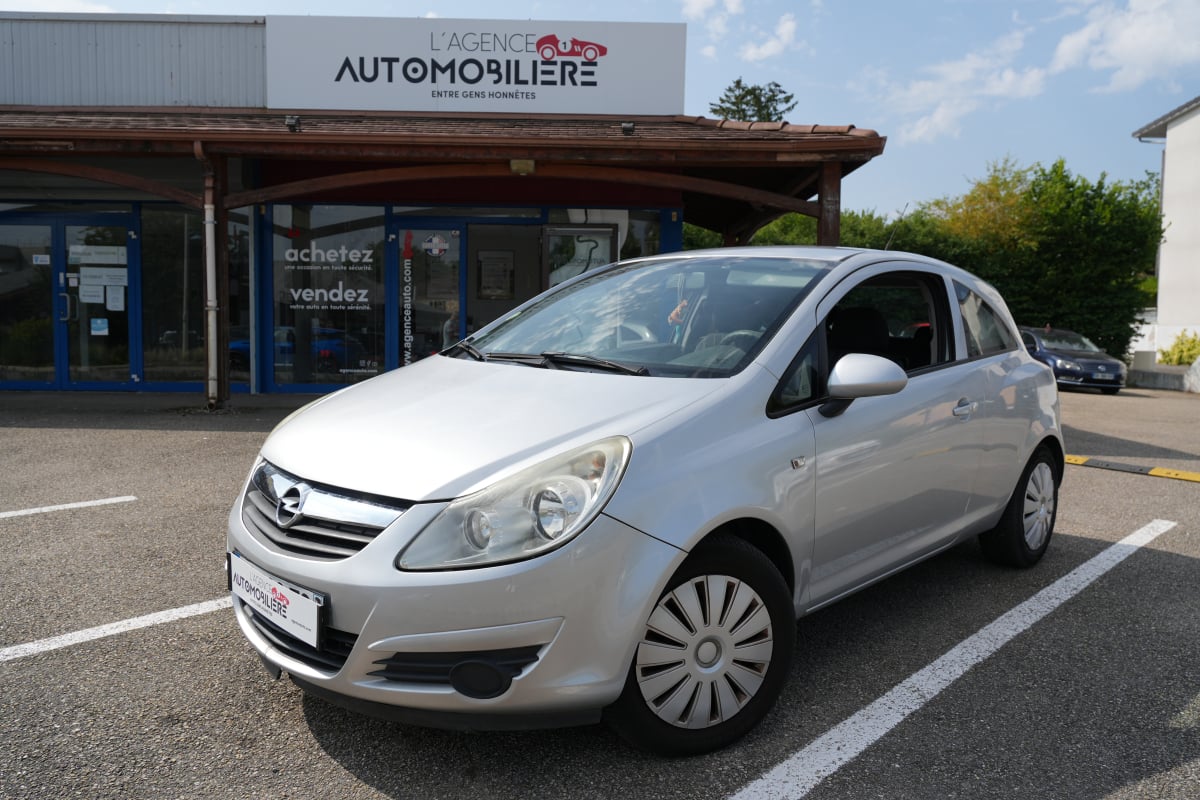 Opel Corsa IV 1.2 TWINPORT 80 ENJOY 3P — 1